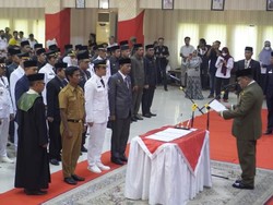 Bupati Bone Lantik 73 Pejabat Hasil Mutasi, 10 Jabatan Masih Diisi Plt