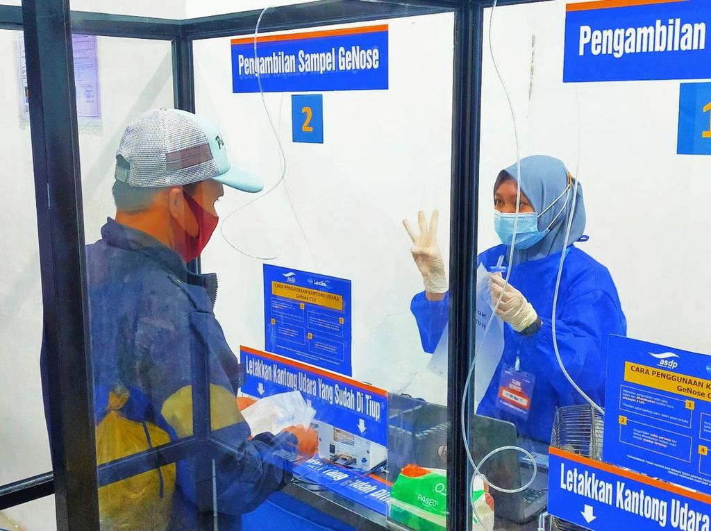 Pandemi COVID-19 Akan Berakhir, Dinkes Banyuwangi Catat Ada Kenaikan Pasien Pandemi COVID-19 Akan Berakhir, Dinkes Banyuwangi Catat Ada Kenaikan Pasien