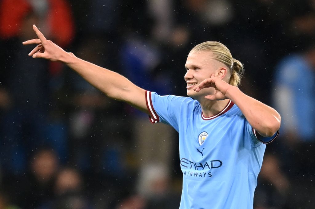MANCHESTER, ENGLAND - OCTOBER 05: Erling Haaland of Manchester City celebrates after scoring their team's second goal during the UEFA Champions League group G match between Manchester City and FC Copenhagen at Etihad Stadium on October 05, 2022 in Manchester, England. (Photo by Michael Regan/Getty Images)