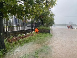 Jalan Metro Tanjung Bunga Makassar Sempat Tergenang usai Diguyur Hujan 5 Jam