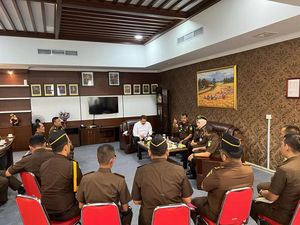 Jaksa Agung Wanti-wanti Kejahatan di Perbatasan Negara: Banyak Lubang Tikus! Jaksa Agung Wanti-wanti Kejahatan di Perbatasan Negara: Banyak Lubang Tikus!