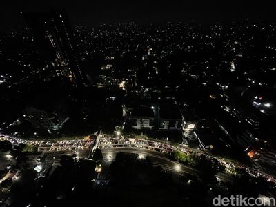 Jl Warung Buncit Raya Macet Parah Imbas Hujan Deras