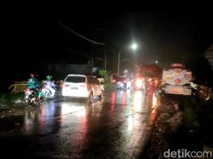 Truk Tangki BBM di Blitar Dievakuasi, Jalur Malang-Blitar Kembali Lancar Truk Tangki BBM di Blitar Dievakuasi, Jalur Malang-Blitar Kembali Lancar