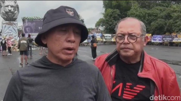 Ketua PSSI Iwan Bule bersama Ketua Komdis Erwin Tobing