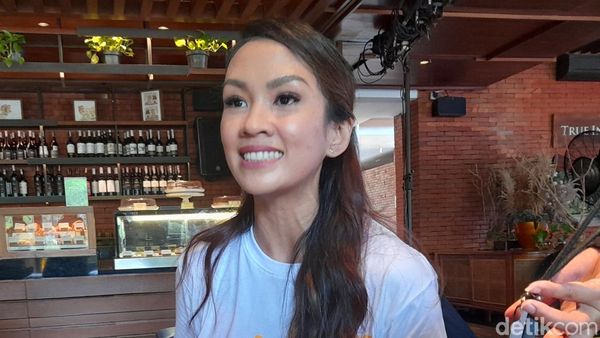 Potret Melanie Putria yang Punya Bodi Bak ABG di Usia 40 Tahun, Apa Rahasianya?