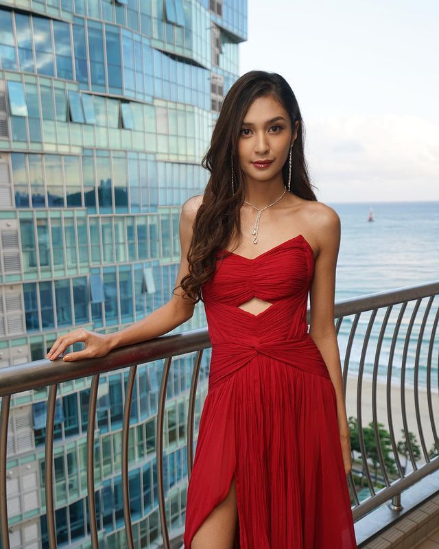 Mikha Tambayong dan Deva Mahenra
