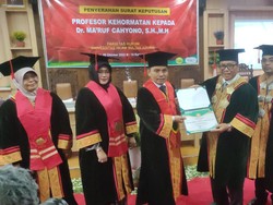 Sekjen MPR Maruf Cahyono Dikukuhkan Jadi Profesor Kehormatan Unissula