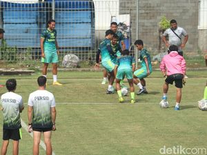 Persib Tak Berencana Rehat di Tengah Penghentian Liga 1