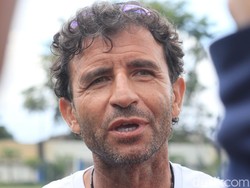 Luis Milla Segera Pergi ke Bali