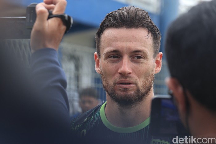 Pemain Persib Bandung Marc Klok.