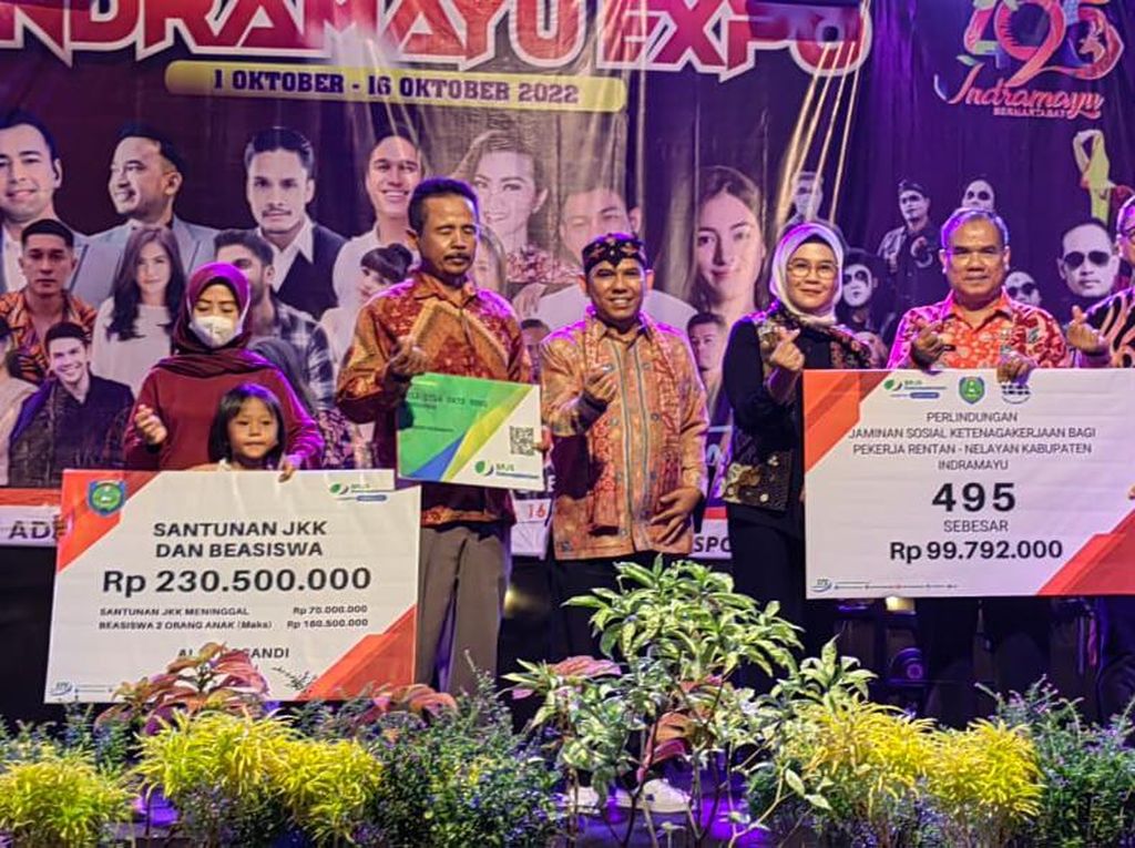 Risiko Melaut Tinggi, 495 Nelayan Kecil di Indramayu Dicover Asuransi Risiko Melaut Tinggi, 495 Nelayan Kecil di Indramayu Dicover Asuransi