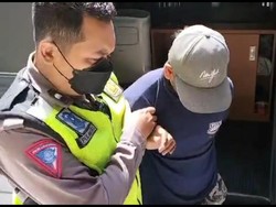 The Power of Emak-emak! Gendong Anak Gagalkan Pencuri Bawa Kabur Motornya