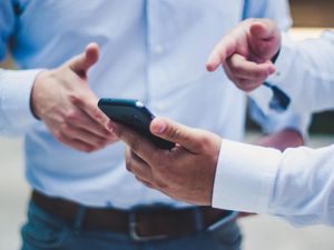 Pengertian Prospek, Cara Menemukan, dan Mengelolanya