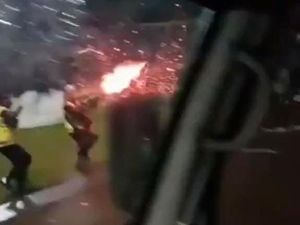 3 Perwira Polisi Perintahkan Tembak Gas Air Mata-Tersangka Tragedi Kanjuruhan 3 Perwira Polisi Perintahkan Tembak Gas Air Mata-Tersangka Tragedi Kanjuruhan