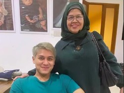 Wajah Penuh Senyum Rizky Billar di Tengah Kasus KDRT Lesti Kejora