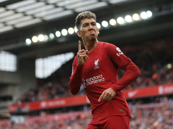 LIVERPOOL, ENGLAND - OCTOBER 01: Roberto Firmino of Liverpool celebrates after scoring their 1st goal during the Premier League match between Liverpool FC and Brighton & Hove Albion at Anfield on October 1, 2022 in Liverpool, United Kingdom. (Photo by Simon Stacpoole/Offside/Offside via Getty Images)