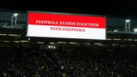 Tribute untuk para korban Tragedi Kanjuruhan dilakukan klub-klub Eropa, tak terkecuali Watford. (Foto: PA Images via Getty Images/Zac Goodwin - PA Images)