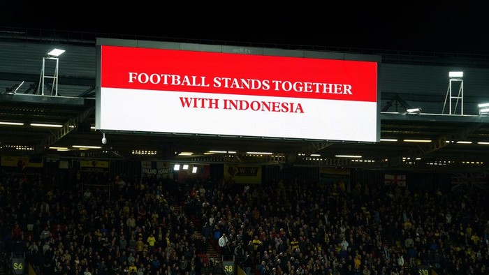 Watford The big screen displays a message of support for Indonesia following the stadium disaster on Saturday before the Sky Bet Championship match at Vicarage Road, Watford. Picture date: Wednesday October 5, 2022. (Photo by Zac Goodwin/PA Images via Getty Images)