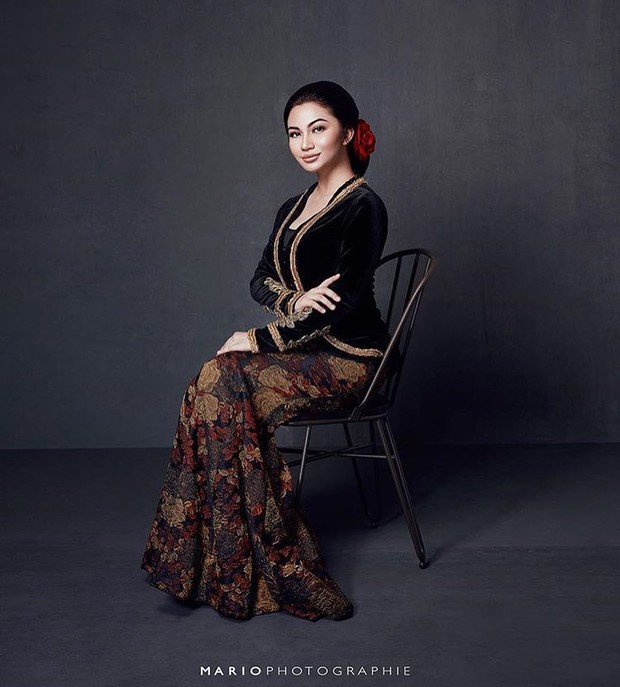 Ariel Tatum https://www.instagram.com/aleonhair/