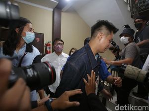 Baim Wong Dicecar 25 Pertanyaan Soal Prank KDRT