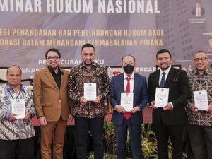 Boris Tampubolon Luncurkan Buku Strategi Menangani Perkara di Pengadilan