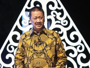 Dirut Pamer Utang Garuda Turun 50%, Sisa Rp 75 Triliun Dirut Pamer Utang Garuda Turun 50%, Sisa Rp 75 Triliun