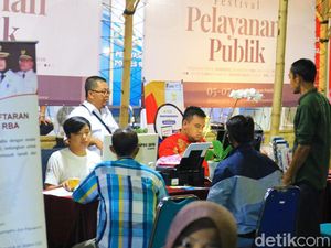 Hore... di Festival Pelayanan Publik, MPP Banyuwangi Buka Hingga Malam Hore... di Festival Pelayanan Publik, MPP Banyuwangi Buka Hingga Malam
