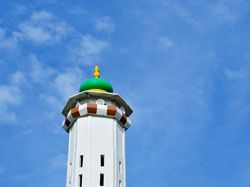 KAMMI Ikuti MUI soal Running Text Azan Saat Misa Paus: Tak Langgar Syari