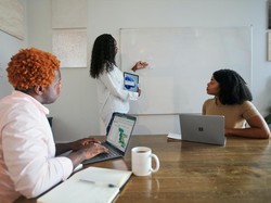 Internal Rate of Return (IRR): Pengertian, Fungsi dan Contohnya