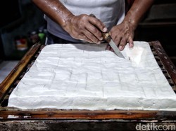 Jangan Kaget Ibu-ibu! Harga Tahu dan Tempe Bisa Naik Buntut Dolar AS Menguat