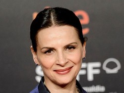 Aktris Prancis Ramai-ramai Potong Rambut, Protes Kematian Mahsa Amini