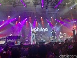 Kahitna Bikin Baper Warga Makassar di Konser Bahaya Mantan Terindah