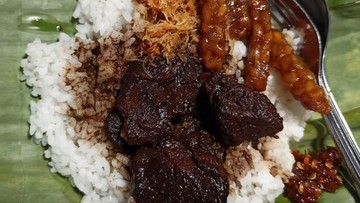 Sepuluh Sajian Nasi Nusantara: Lauk Komplet, Cita Rasa Memikat.