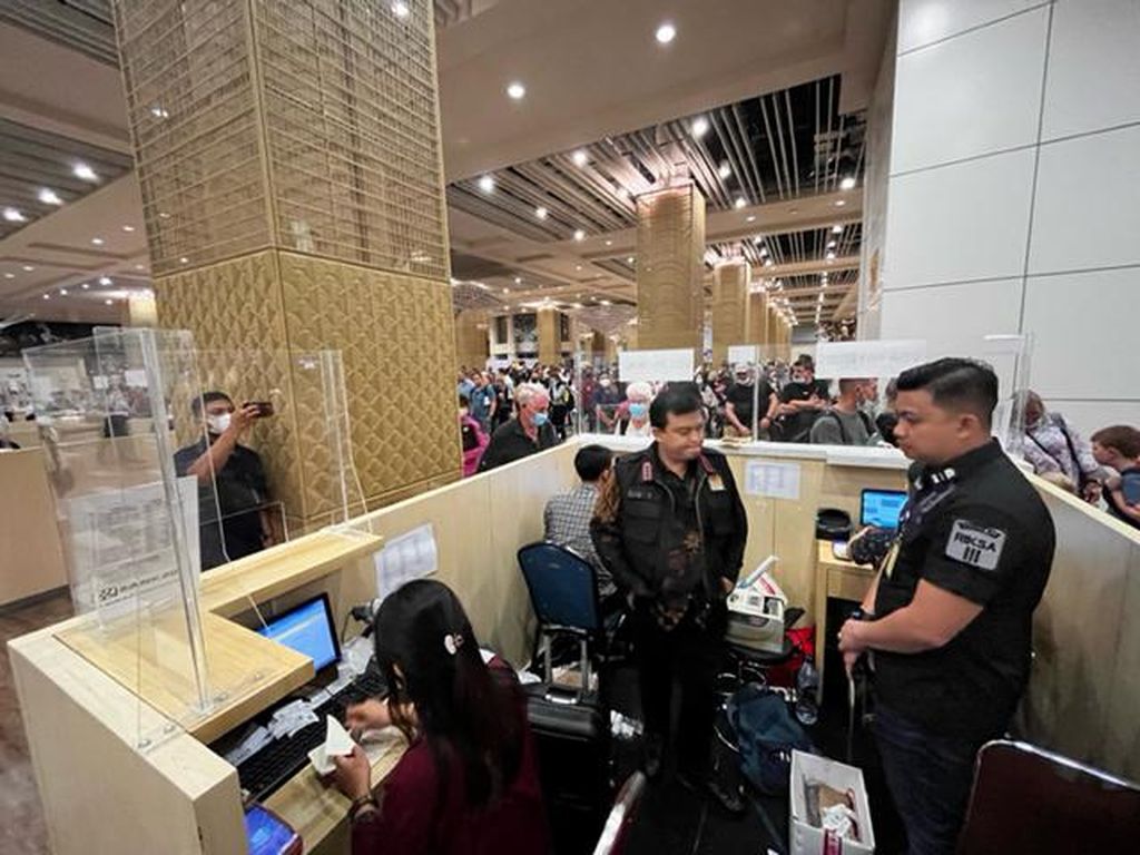 Terpopuler: Sidak Plt Imigrasi di Bandara I Gusti Ngurah Rai