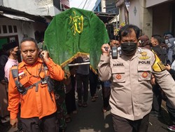 Dendis Al Latif, Korban Tewas Tembok MTsN 19 Dimakamkan di TPU Jagakarsa