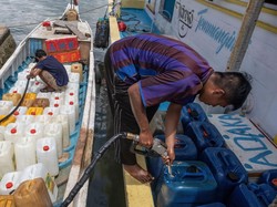 Banyak Nelayan Beli Solar Rp 12 Ribu/Liter, Menkop UKM Percepat Bangun SPBUN