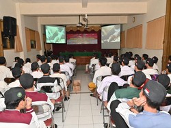 Ratusan Santri Ponpes Ngruki Sukoharjo Nobar Film Jenderal Sudirman