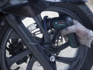 Sikat Elektrik Multifungsi Ini Bikin Bersih-bersih Jadi Lebih Mudah Sikat Elektrik Multifungsi Ini Bikin Bersih-bersih Jadi Lebih Mudah