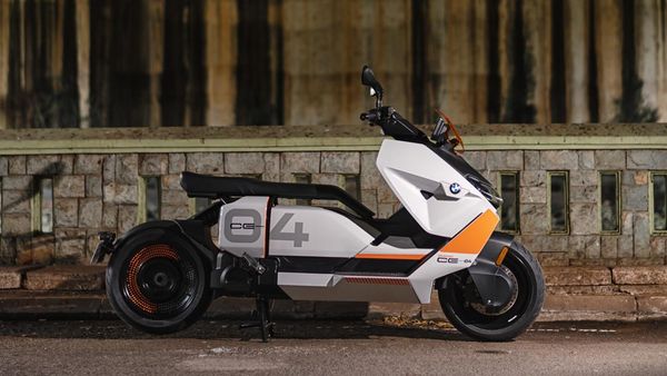 Lihat Lebih Dekat Skuter Listrik BMW yang Dijual Rp 380 Juta