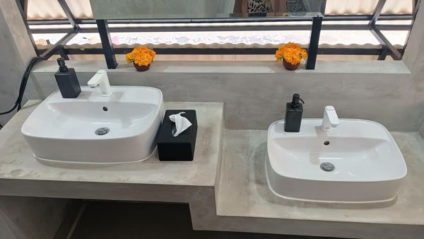 Rupa Toilet Canggih di Bali, Mau Gunain Cukup Bayar Rp 5.000