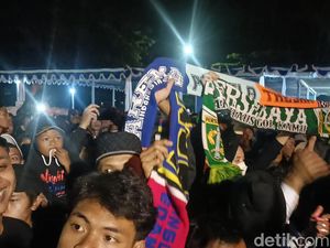 Pentolan Aremania dan Bonek Jalin Komunikasi Bahas Perdamaian