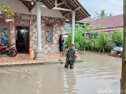 Banjir Rendam 34 Rumah hingga Puskesmas di Banyuwangi