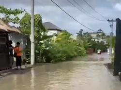 Kawasan Legian-Seminyak Terendam Banjir Setinggi Lutut Orang Dewasa