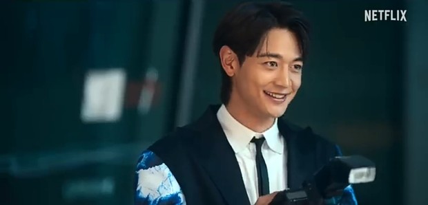 Choi Minho sebagai Ji Woo Min/Foto: youtube.com/Netflex Asia Ji Woo Min adalah pekerja lepas yang berteman dengan Pyo Ji Eun.
