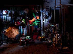 Dibuat dari Sampah dan Barang Bekas, Restoran Ini Jadi Keren Banget! Dibuat dari Sampah dan Barang Bekas, Restoran Ini Jadi Keren Banget!