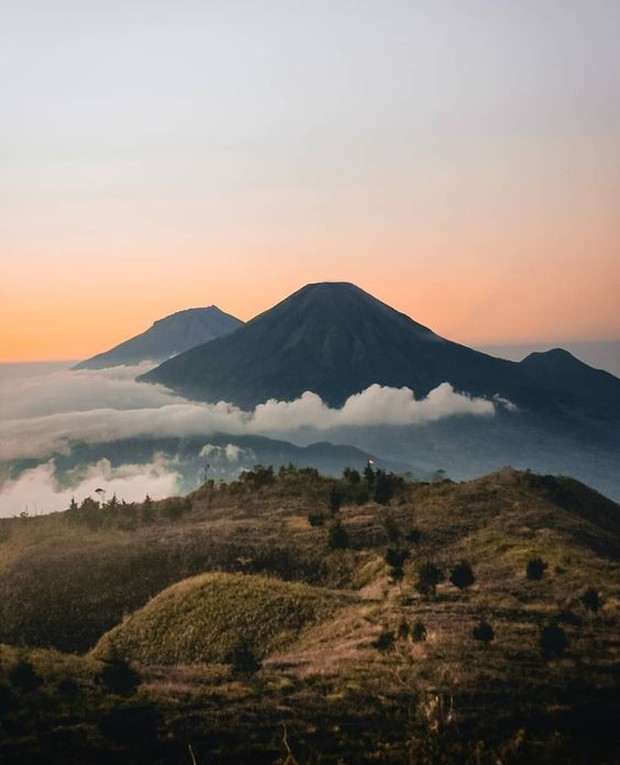 dieng/foto: pinterest.com/anna see dataran tinggi dieng merupakan tempat liburan yang cocok di akhir taun