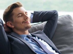 Kalender Jawa Minggu Pahing 30 Juli 2023: Tampak Tenang dan Sabar