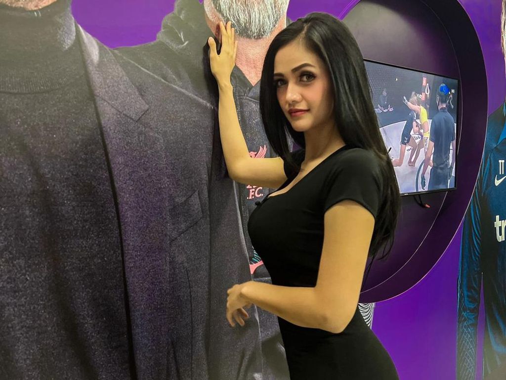 Kartika Berliana Dipuji Netizen Seksi Meski Punya 2 Anak Kartika Berliana Dipuji Netizen Seksi Meski Punya 2 Anak