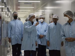 Top! Indonesia Punya Pabrik Vaksin Berbasis mRNA Pertama di Asia Tenggara Top! Indonesia Punya Pabrik Vaksin Berbasis mRNA Pertama di Asia Tenggara