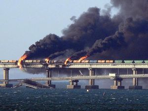 Rusia Tangkap 8 Tersangka terkait Ledakan di Jembatan Crimea